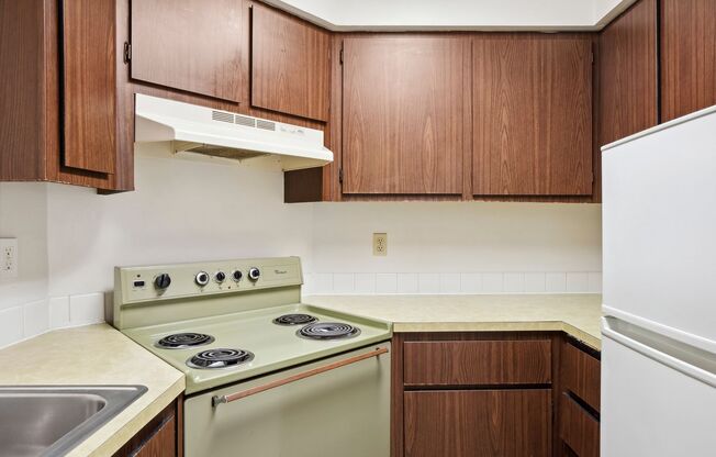 1 bed, 1 bath, $995, Unit 512-5