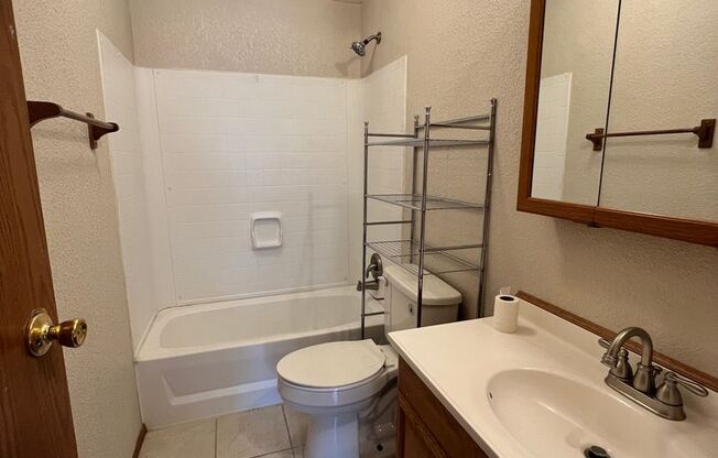 Country living close to town on 1 acre!