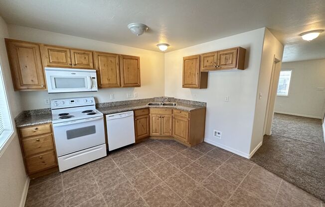 2 beds, 1.5 baths, 960 sqft, $1,175, Unit 406 #3