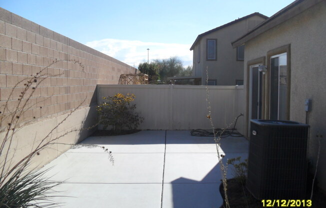 OPEN INVITING SINGLE STORY HOME!