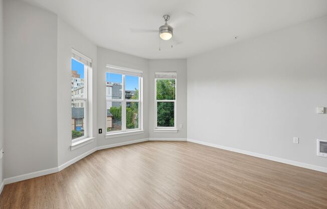 2 beds, 1 bath, 622 sqft, $1,695, Unit 212