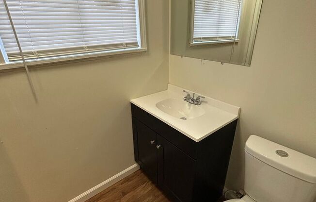 1 bed, 1.5 baths, 1,200 sqft, $1,100, Unit 2009-27