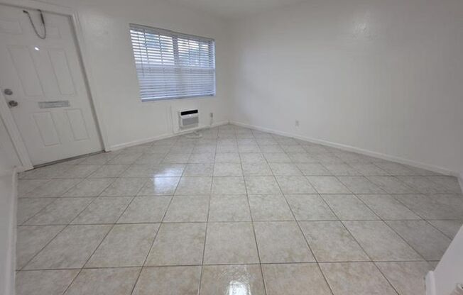 1329 NE 17 Ave Ft. Lauderdale, FL 33304