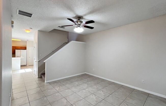 Fantastic Avalon Park 3 bed/2 bath Townhome!