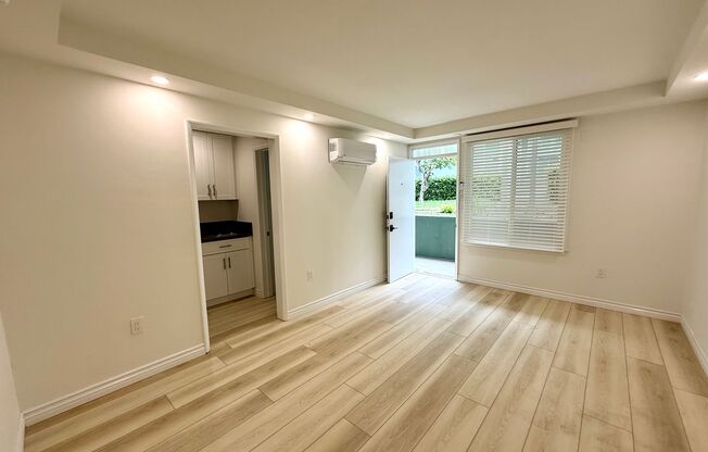 Studio, 1 bath, 225 sqft, $1,695, Unit 0128-50