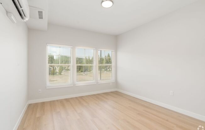 1 bed, 1 bath, 840 sqft, $1,475, Unit B205