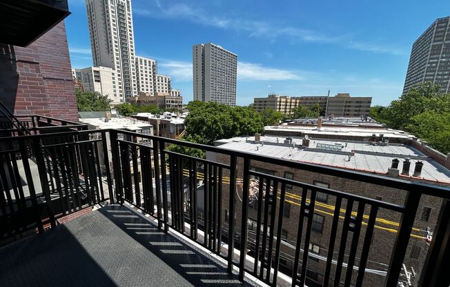 1 bed, 1 bath, 681 sqft, $2,625, Unit 952-609
