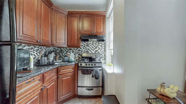 224 HIGHLAND BLVD