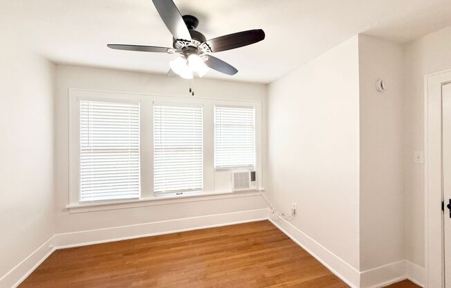 1 bed, 1 bath, $1,075, Unit B2616