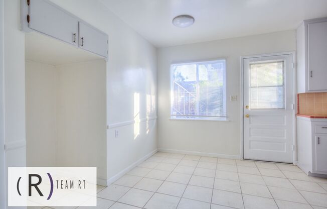 2 beds, 1 bath, $2,400, Unit B