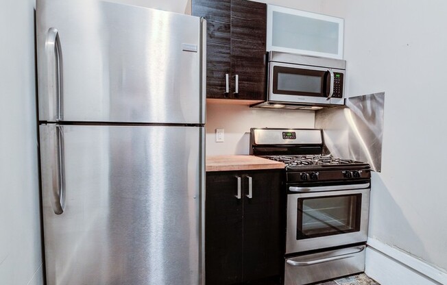 2 beds, 1 bath, $1,150, Unit Apt 1