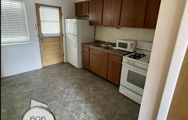4827 West 31st! Great location for walkability!