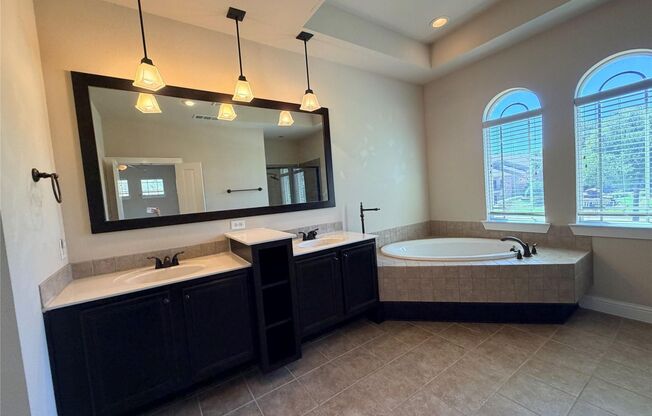 2 beds, 2.5 baths, $2,575