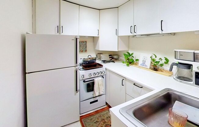 Lakeview Garden Level One Bedroom