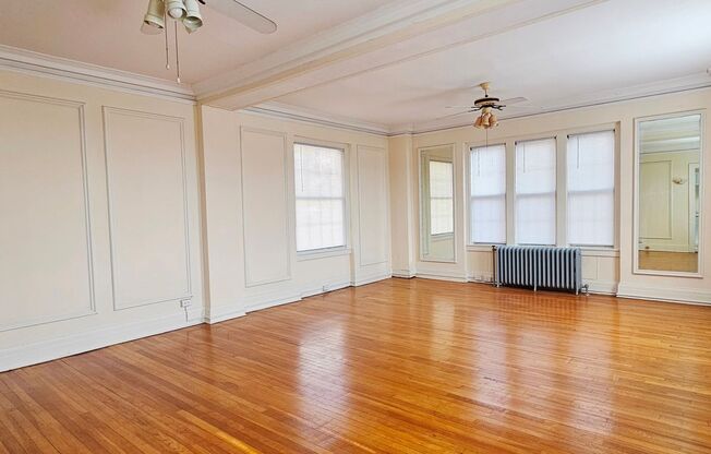 2 beds, 1 bath, 1,050 sqft, $1,850, Unit 806