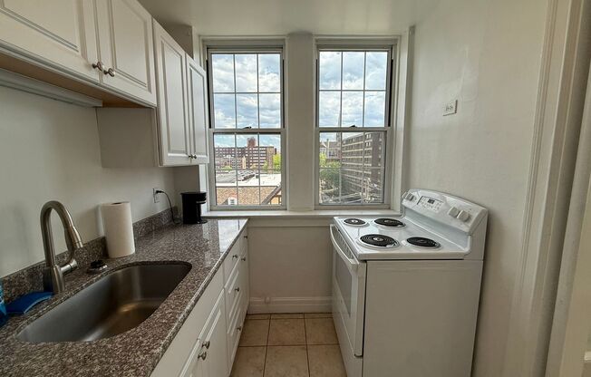 2 beds, 2 baths, 1,303 sqft, $3,000, Unit 601