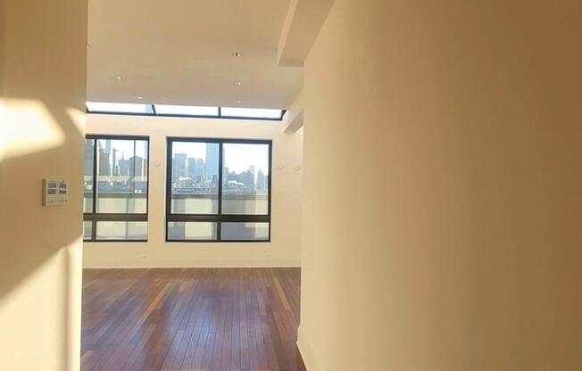 6 beds, 4.5 baths, 6,000 sqft, $55,000, Unit PHA