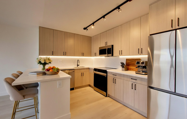 1 bed, 1 bath, 665 sqft, $4,294, Unit 1-2K