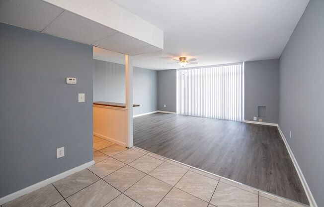 1 bed, 1 bath, 718 sqft, $1,395, Unit 101-J3