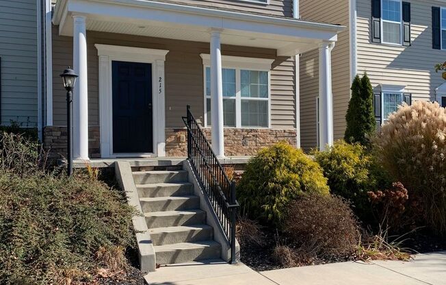 3 Bedroom 2.5 Bath Townhouse 1 Car Garage