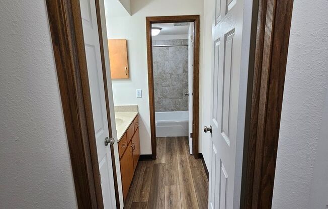 2 beds, 2 baths, 960 sqft, $1,025, Unit 21 - 107