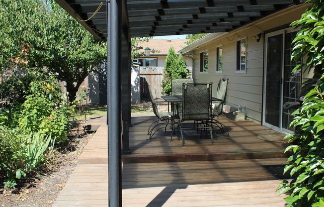 Spacious 4 Bed 2 bath Home! 500.00 of first full months rent with 12 month lease.