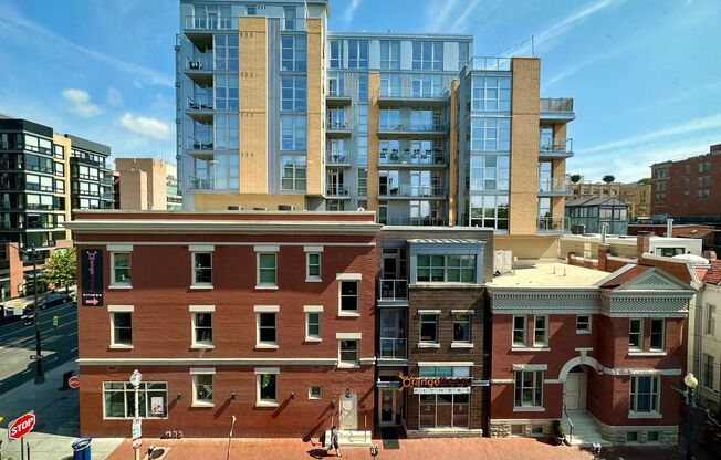Studio, 1 bath, $2,275, Unit 324