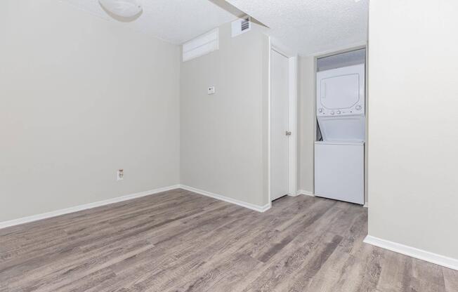 2 beds, 2 baths, 863 sqft, $1,259