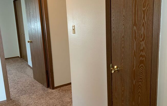 2 beds, 1 bath, $950, Unit Apt 1-C