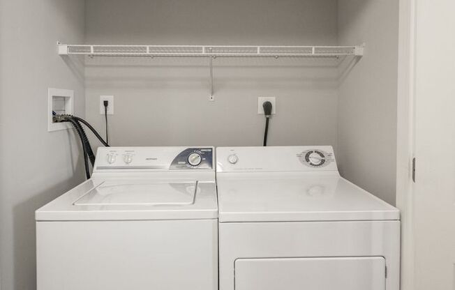 2 beds, 1.5 baths, 1,020 sqft, $2,055, Unit C07