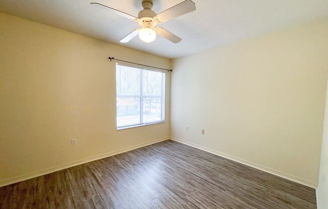 2 beds, 2.5 baths, $1,600, Unit Unit 4