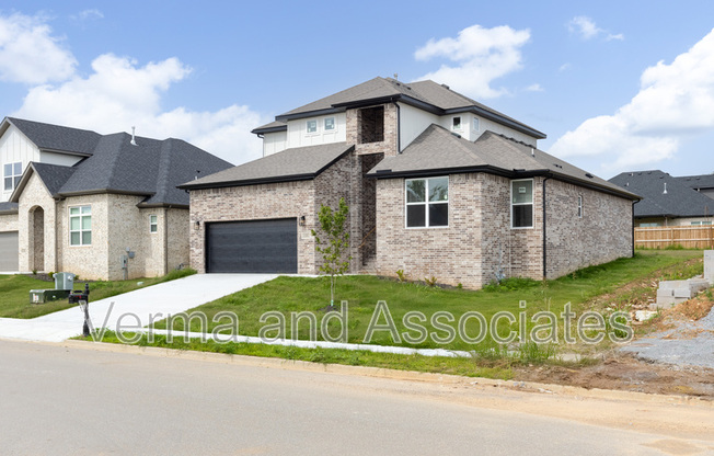 1081 WHISTLER ST