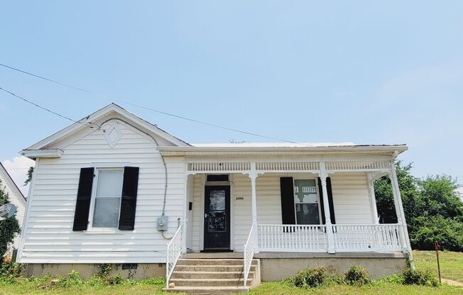 Bungalow with Large Yard
