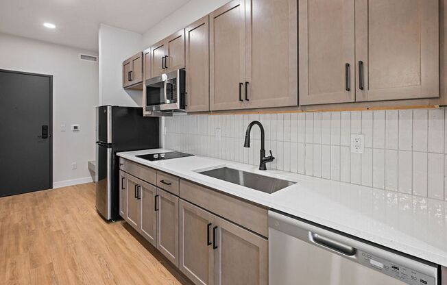 Studio, 1 bath, 392 sqft, $1,225, Unit 506