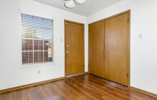 1 bed, 1 bath, 750 sqft, $595, Unit 612