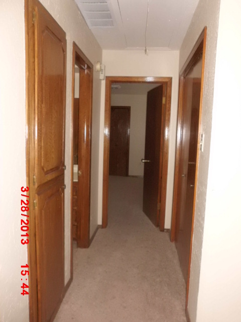 2 beds, 1 bath, $695, Unit # 4