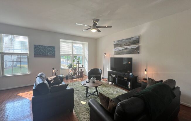 Charming 3 BR/2.5 BA Townhome in Hanover!