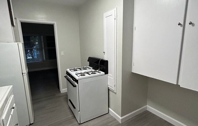 Studio, 1 bath, $1,465, Unit 03