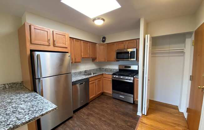 Bright and Welcoming Kitchen
