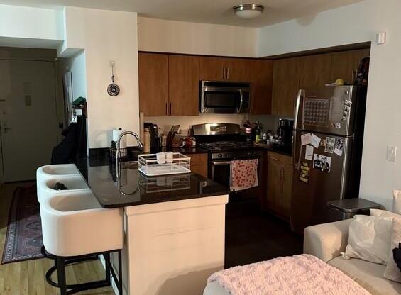 1 bed, 1 bath, $4,981, Unit 21G