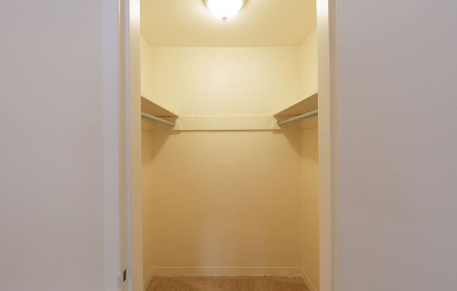 1 bed, 1 bath, 610 sqft, $940, Unit D01