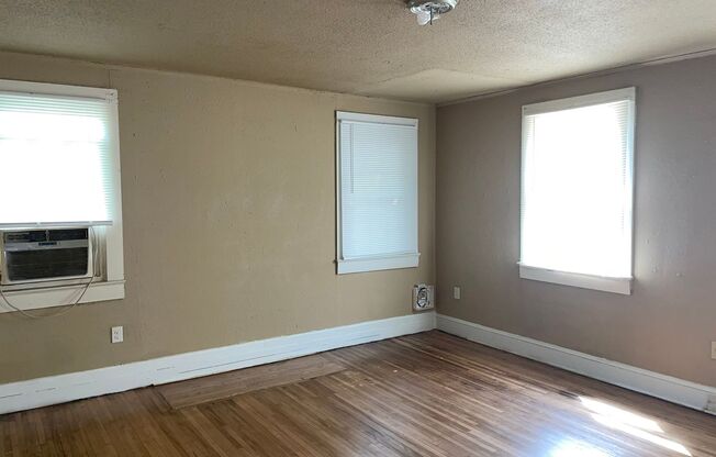 1 bed, 1 bath, $920