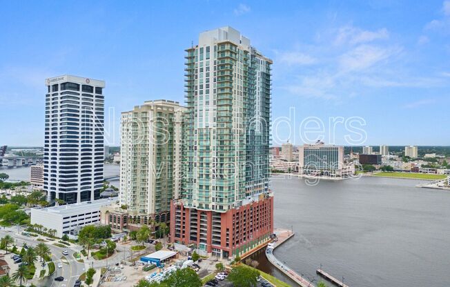 2 beds, 2 baths, 1,337 sqft, $2,595, Unit 1701