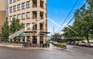 Gorgeous Condo with Mountain Views and Washer/Dryer