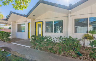 2309 S COLLEGE Avenue