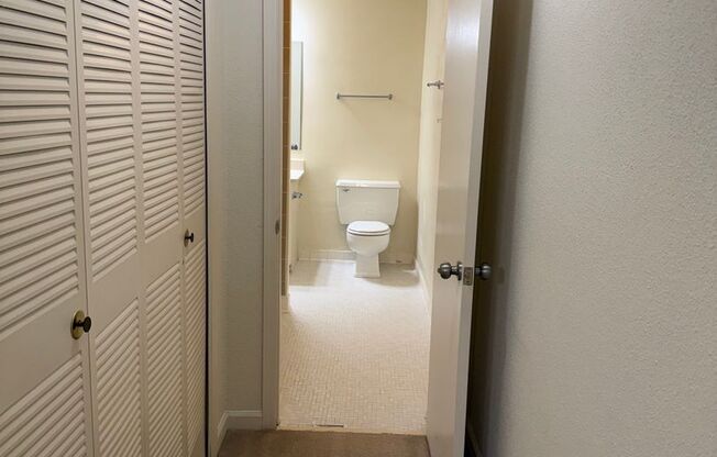 2 beds, 1 bath, 1,100 sqft, $1,325, Unit 412-3