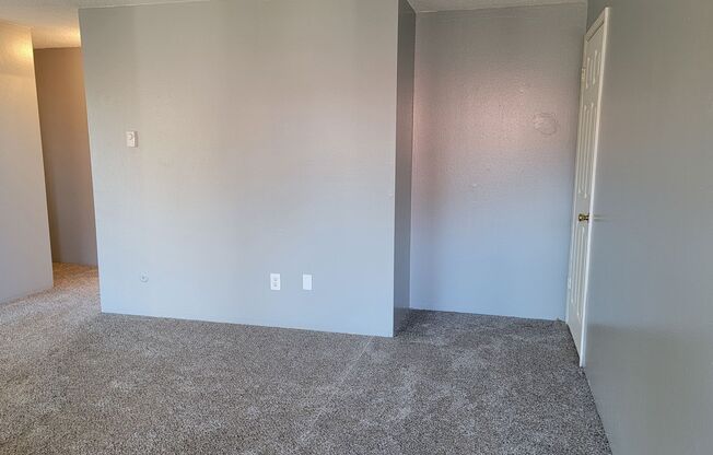 2 beds, 1 bath, $1,545, Unit Unit 3