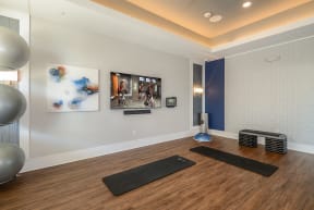Yoga room | Echo Lake