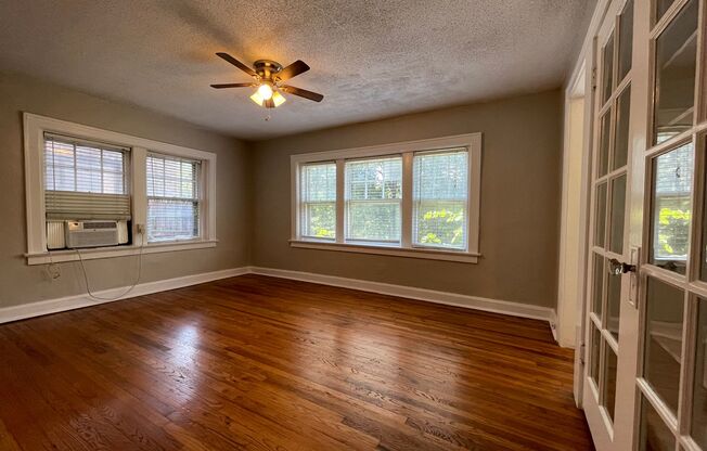 1 bed, 1 bath, 600 sqft, $1,050, Unit 1303-2