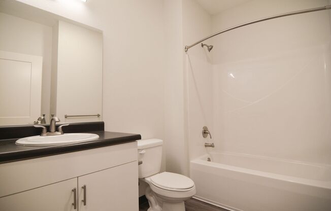 1 bed, 1 bath, 673 sqft, $1,062, Unit 135